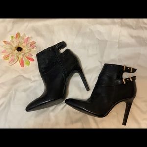 Guess Thora Stilletto Ankle Boots (Booties) 9.5